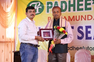 Felicitate to our Chief Guest Dr. Anjan Kumar Khatua, Principal, KV-2,  Talent Search- 2023