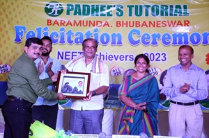 Felicitate to Chef guest Hon'ble Minister Sri Ashok Chandra Panda, NEET (UG)- 2023